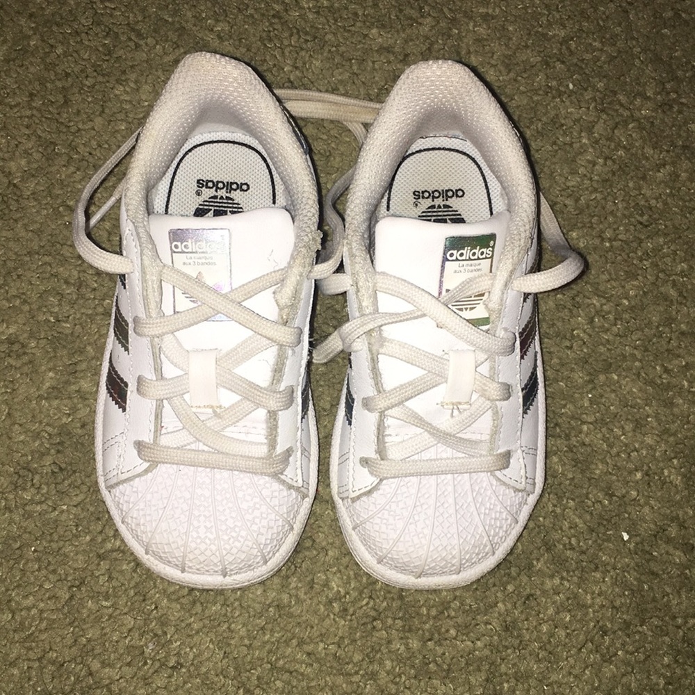 White & silver adidas sneakers!